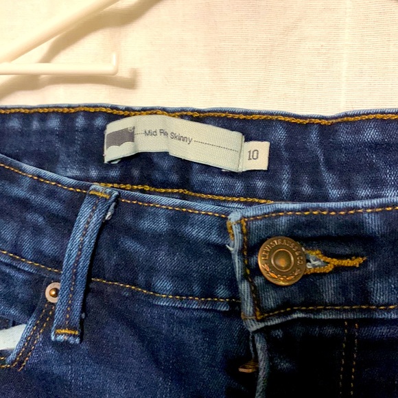 Levi Womens Jeans - Picture 2 of 6